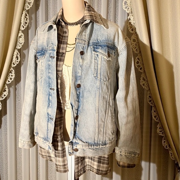 Free People Denim Jacket - Picture 2 of 13